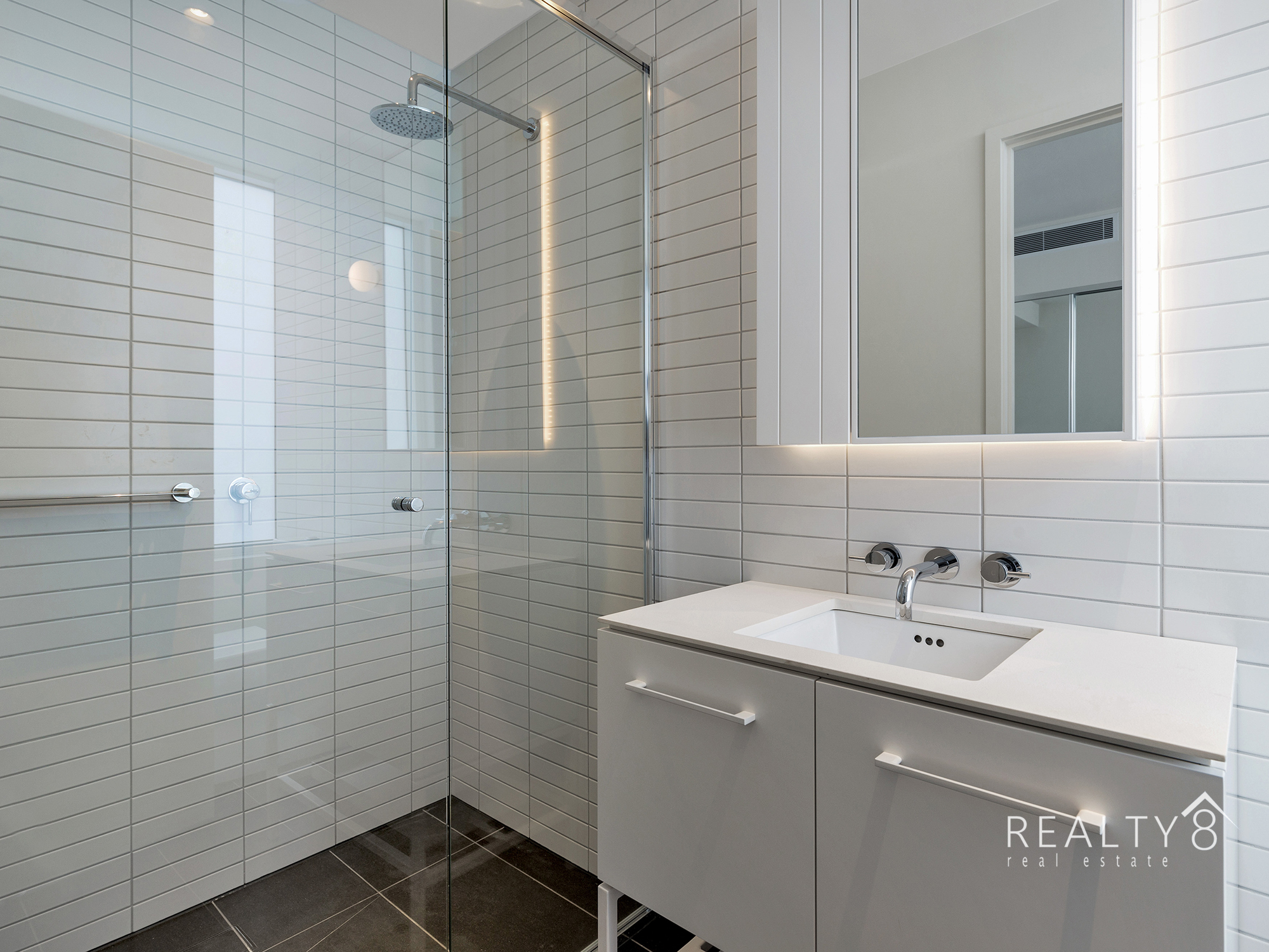 Executive Apartment in West End
