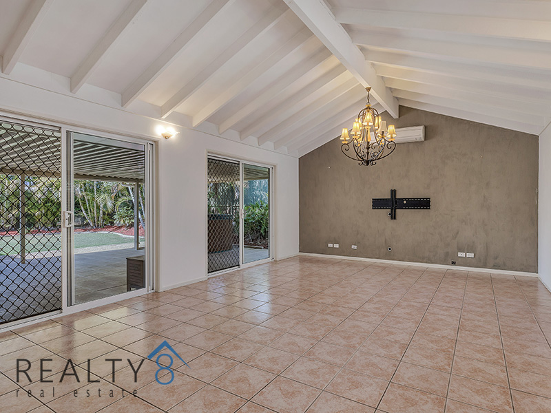 Huge Entertainer Home - Great location