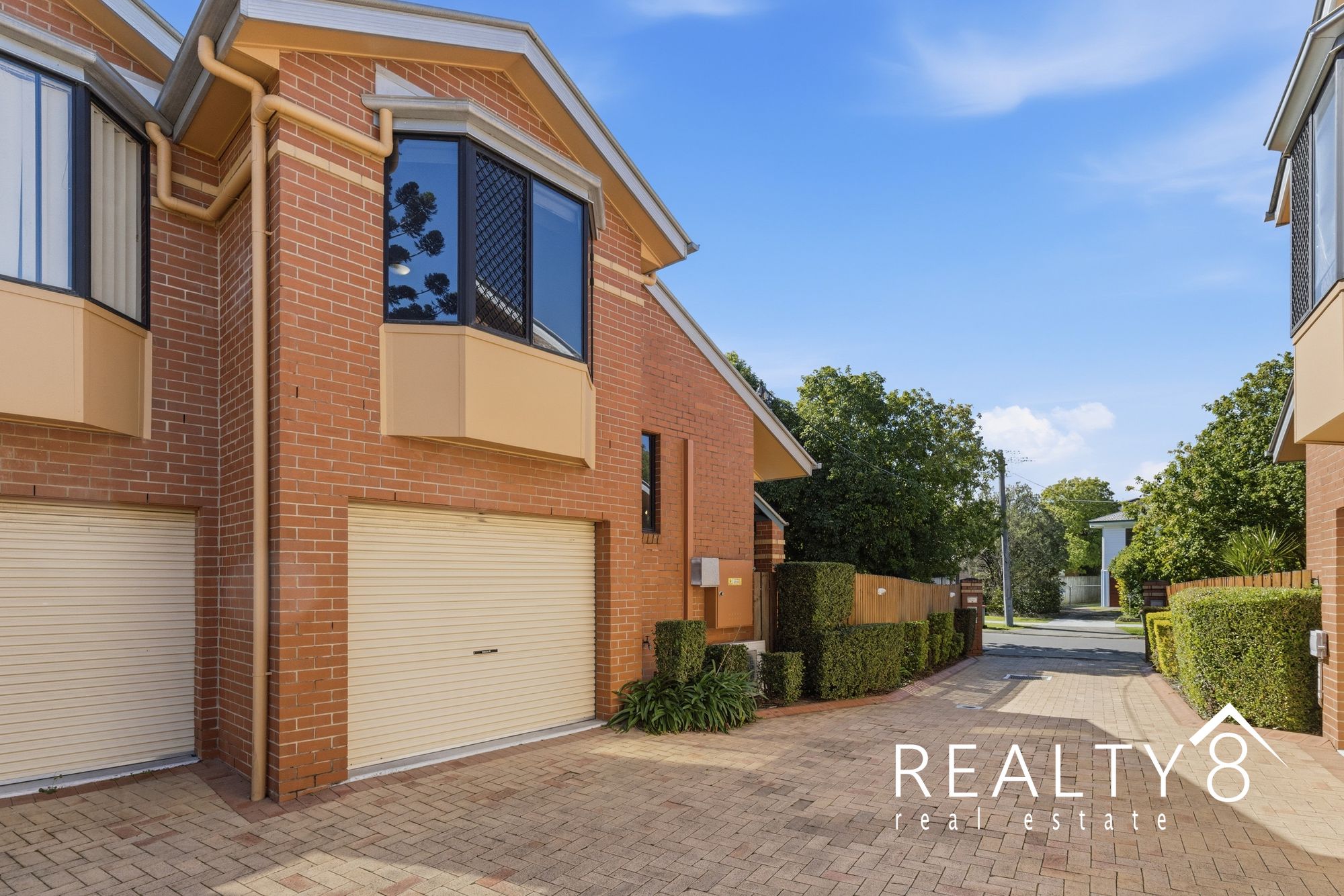 Spacious 2 bedroom Townhouse