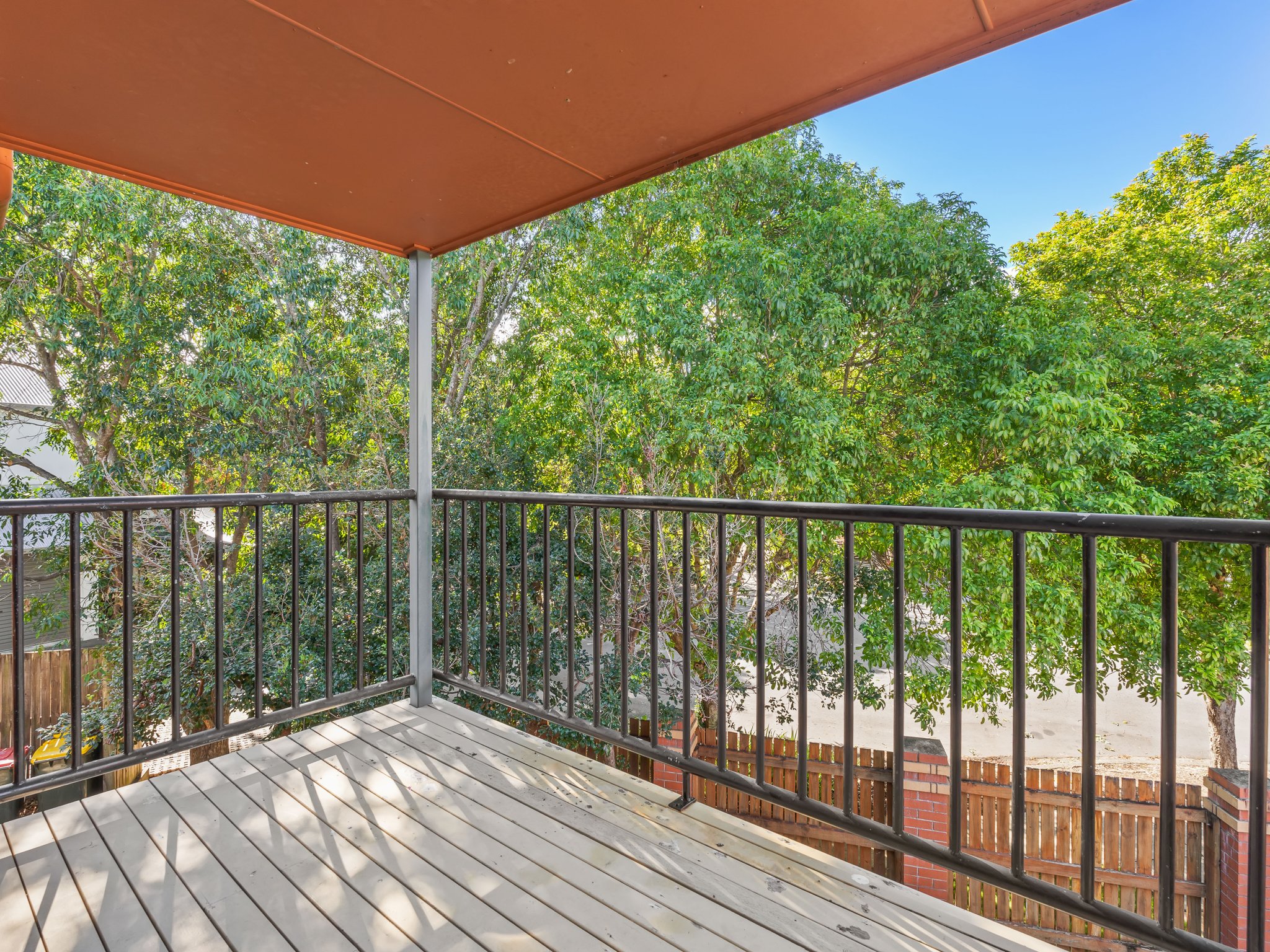 Spacious 2 bedroom Townhouse
