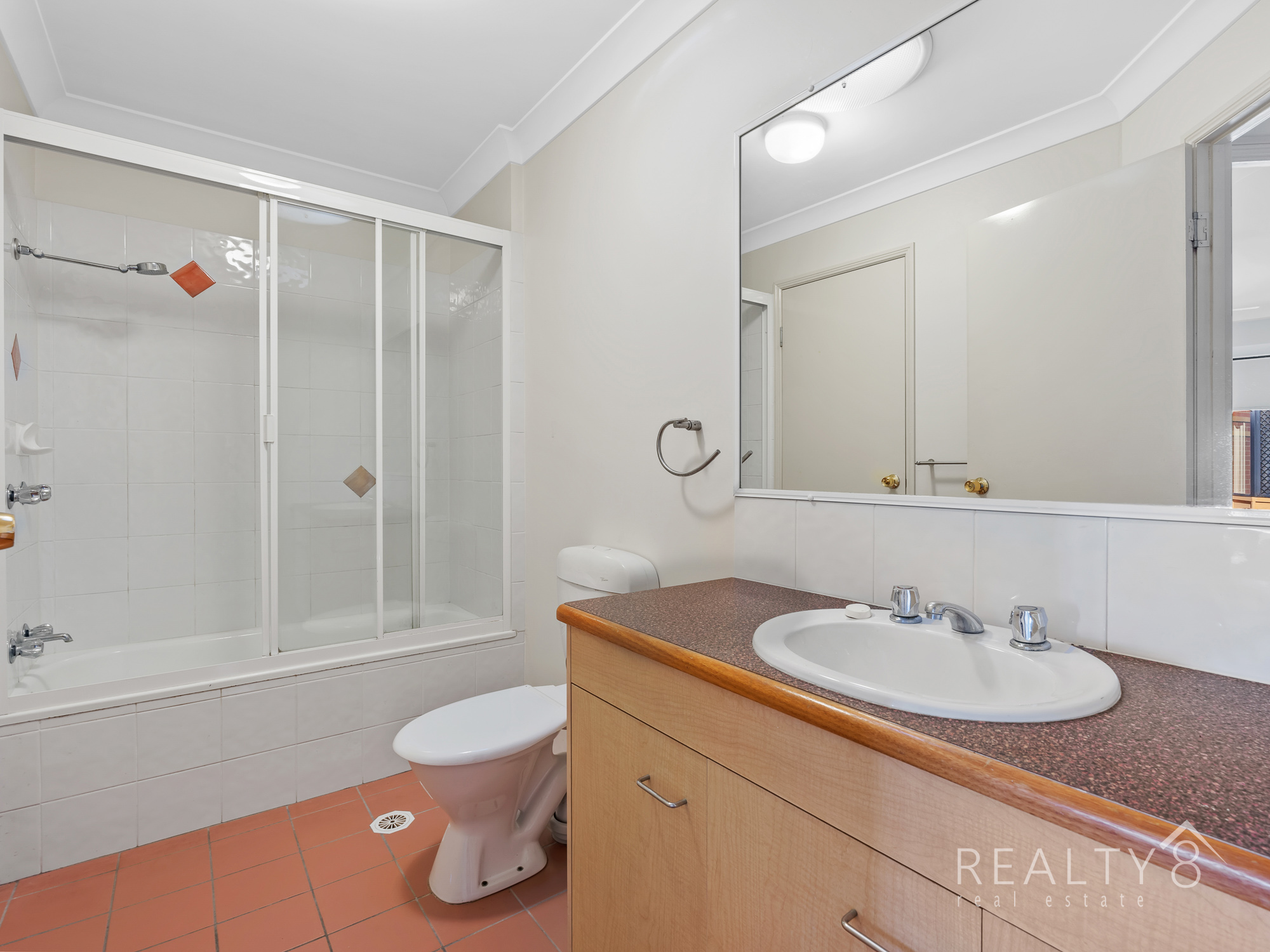 Spacious 2 bedroom Townhouse