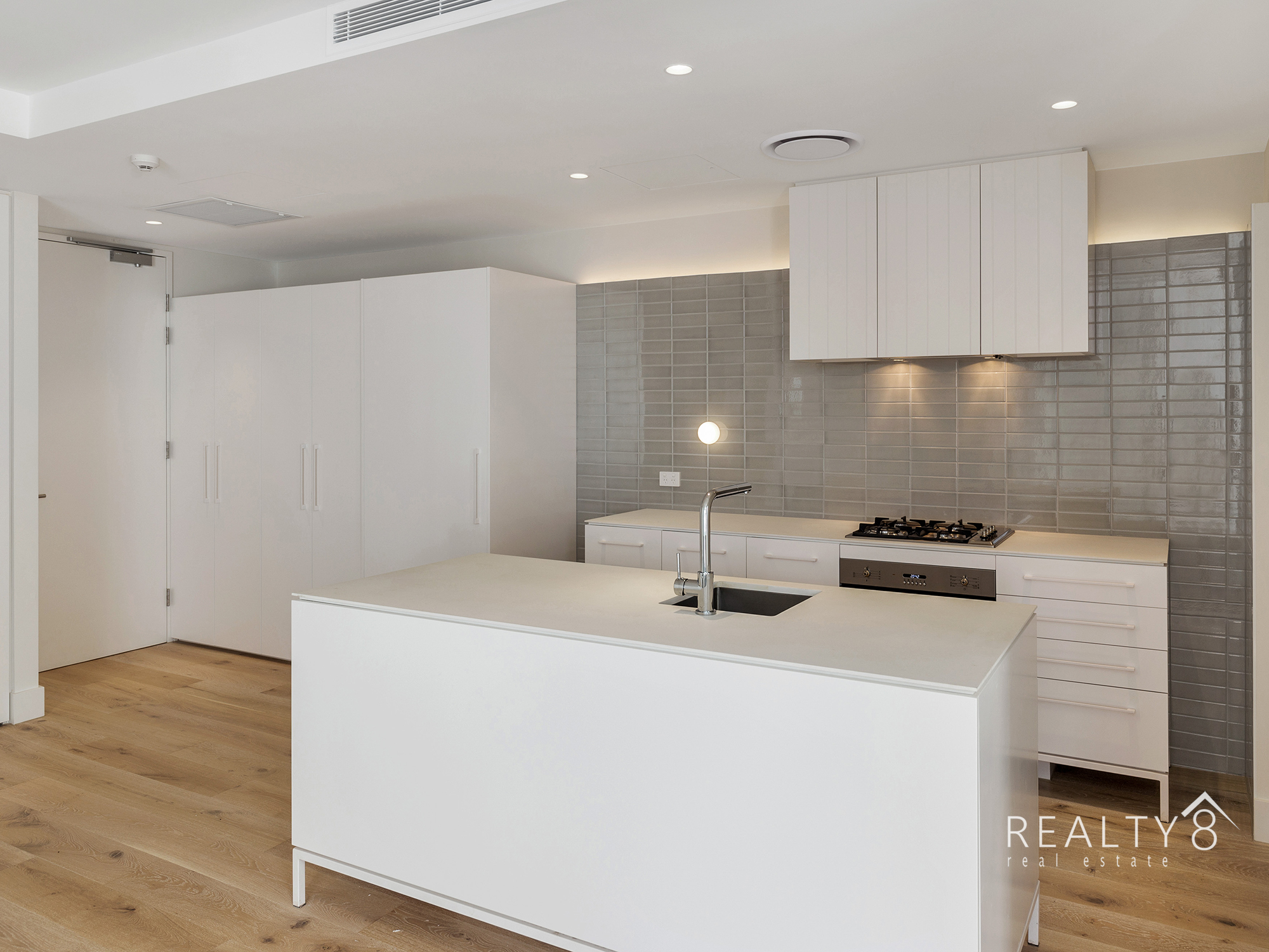Executive Apartment in West End