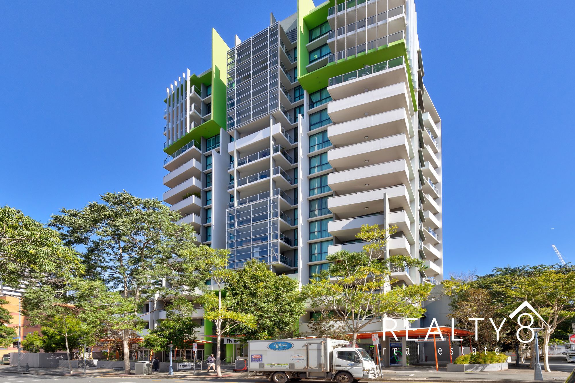 Stylish 2-Bedroom Apartment in Springhill