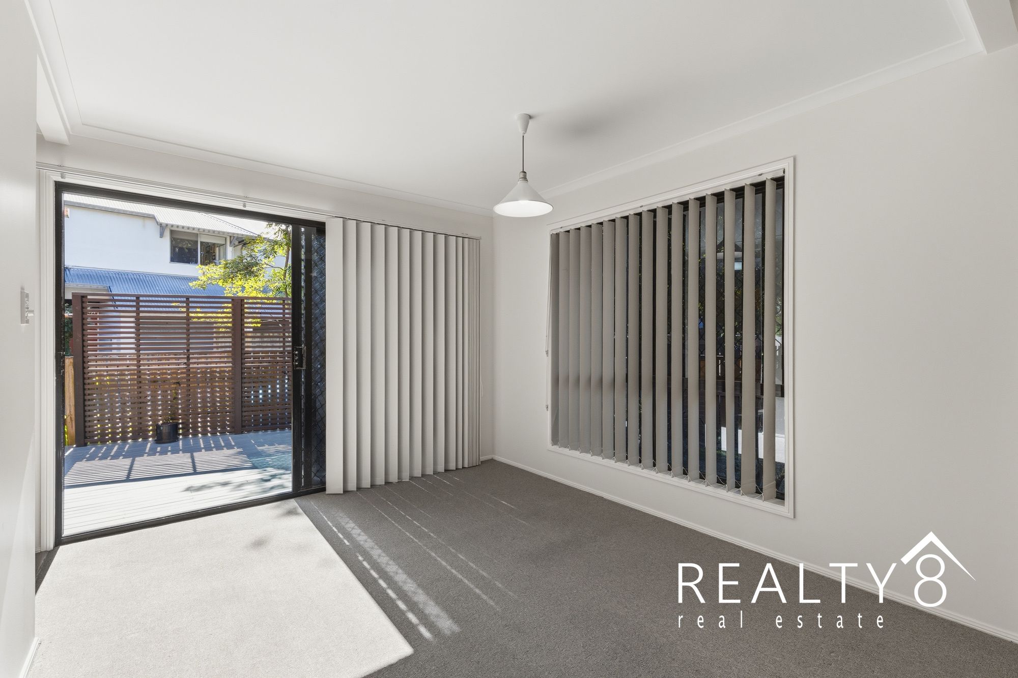 Spacious 2 bedroom Townhouse