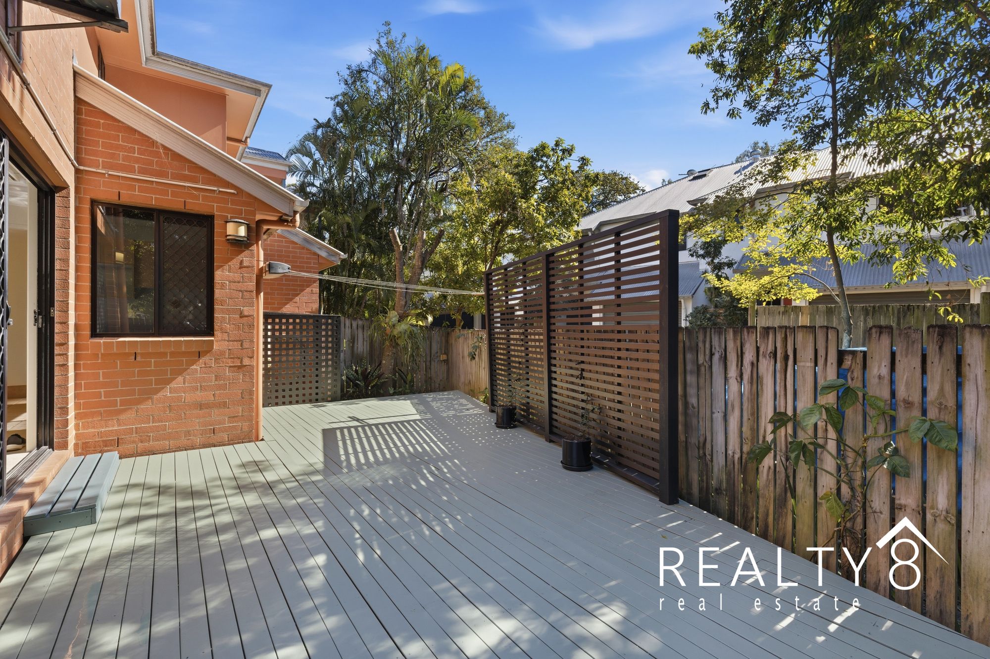 Spacious 2 bedroom Townhouse