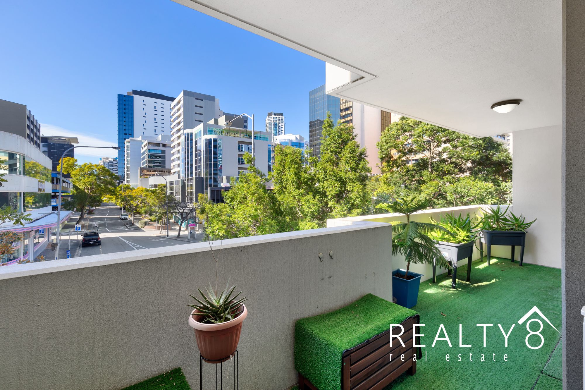 Stylish 2-Bedroom Apartment in Springhill