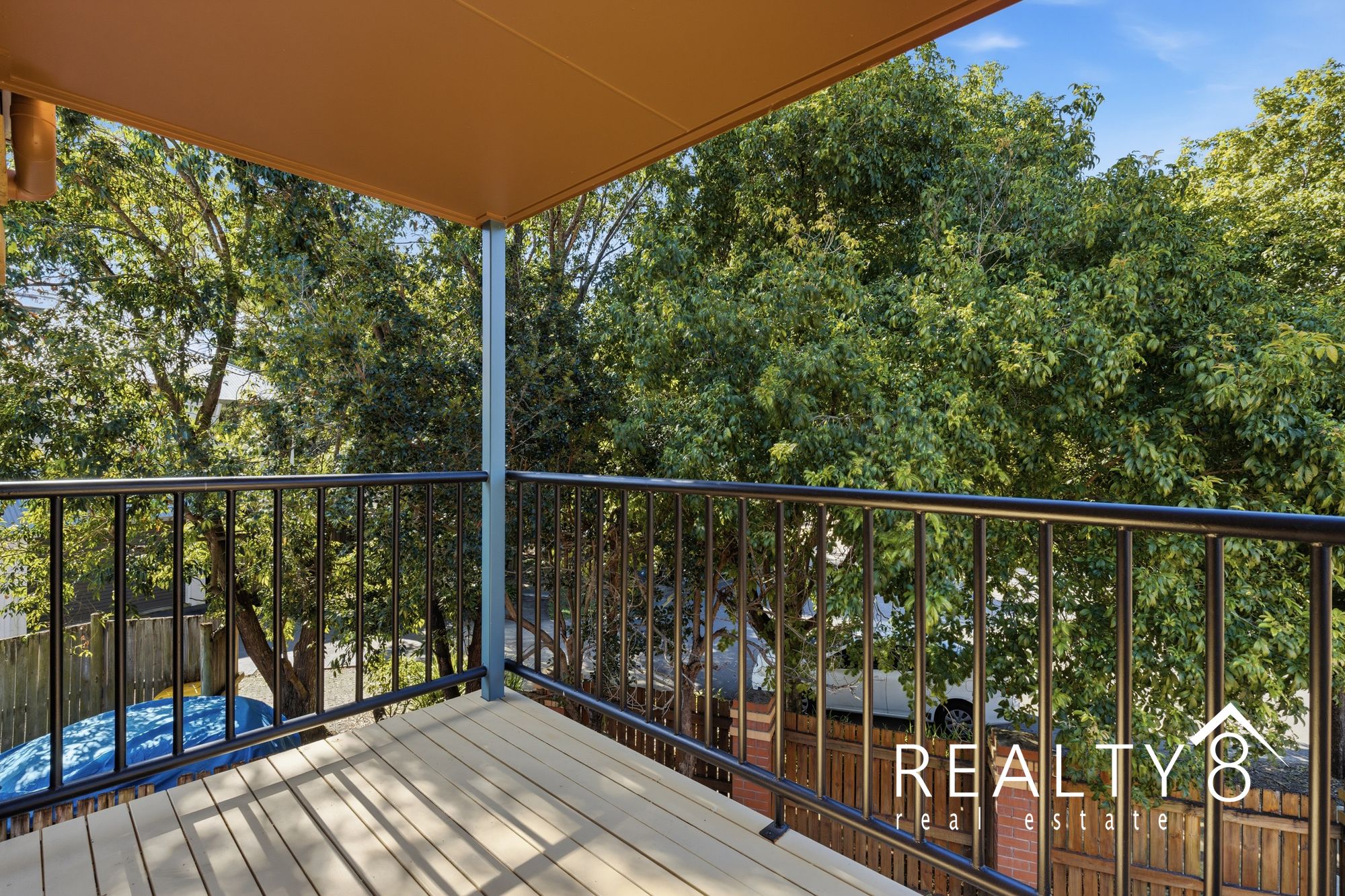 Spacious 2 bedroom Townhouse