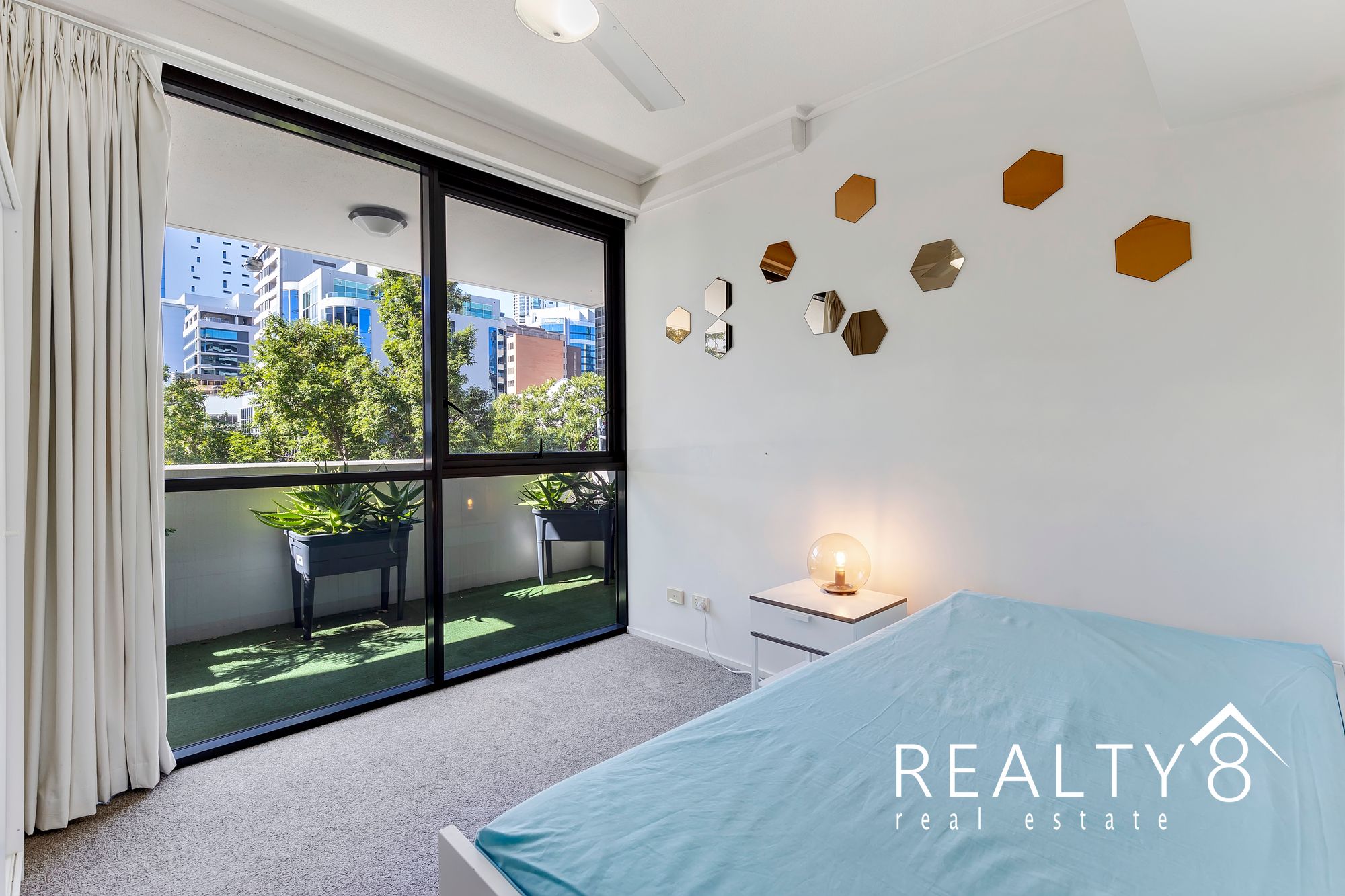 Stylish 2-Bedroom Apartment in Springhill