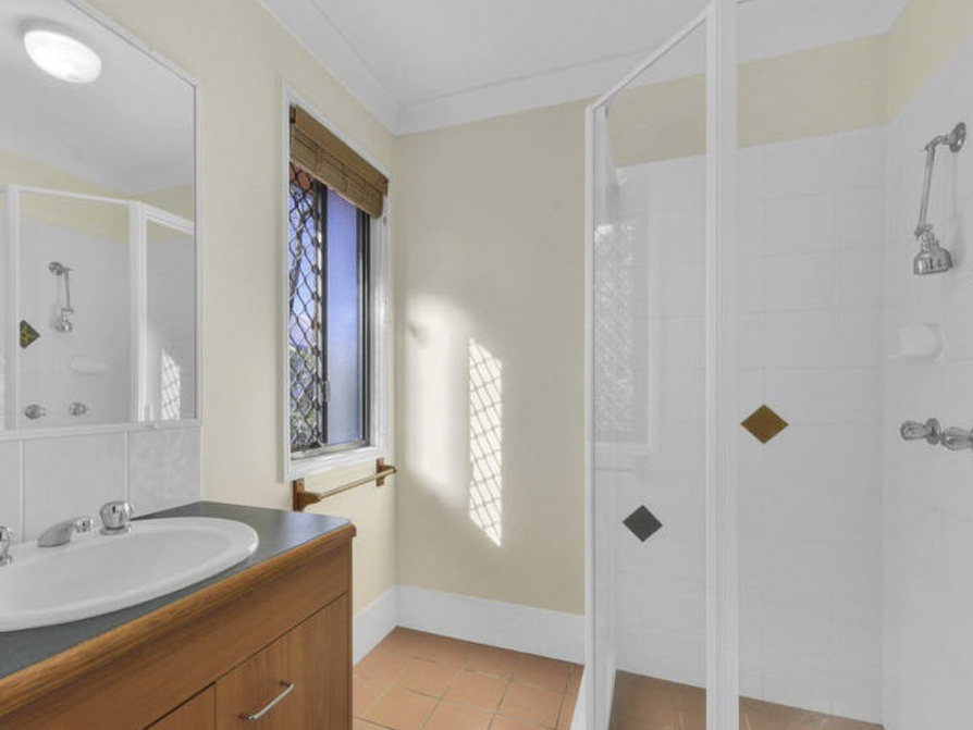 Spacious 2 bedroom Townhouse