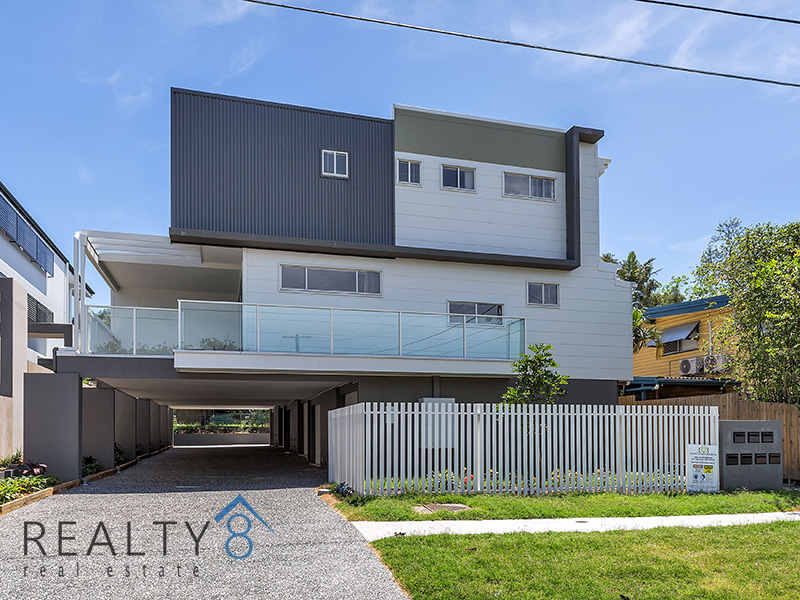 Executive Style Living - in the heart of Cannon Hill
