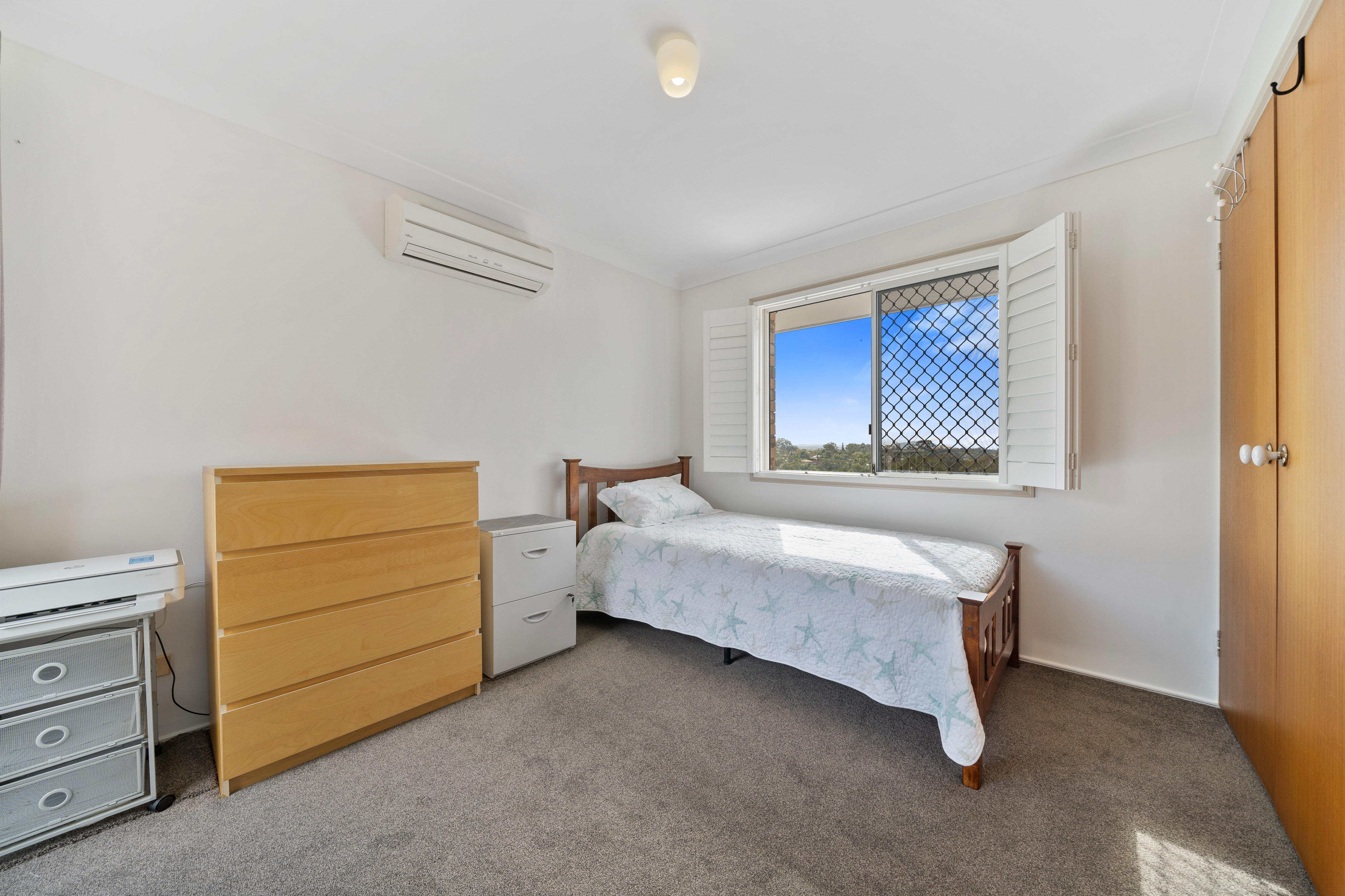 Stunning Multi level home in Rochedale South