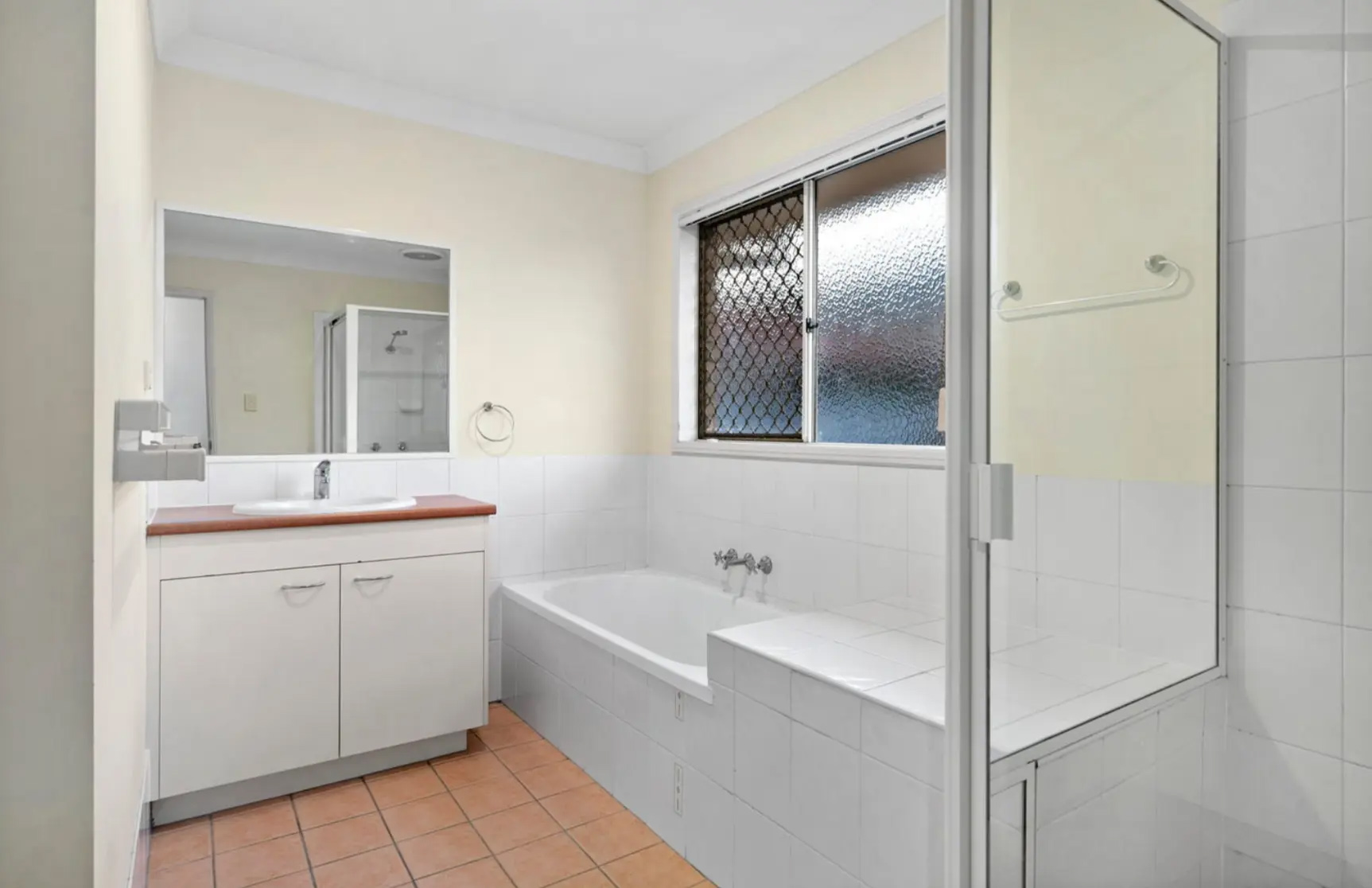 Spacious Family Home in Quiet & Convenient Underwood Location