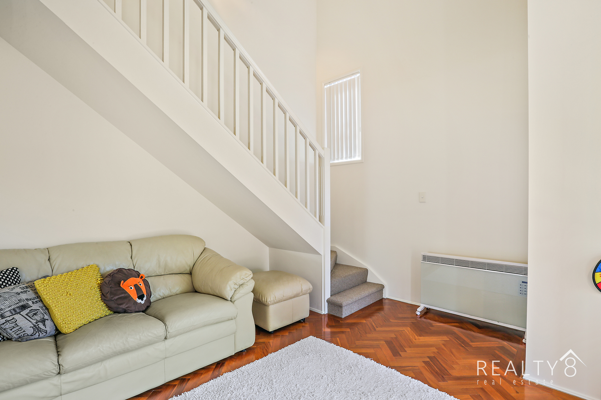 Spacious 2 bedroom Townhouse - Immaculate throughout