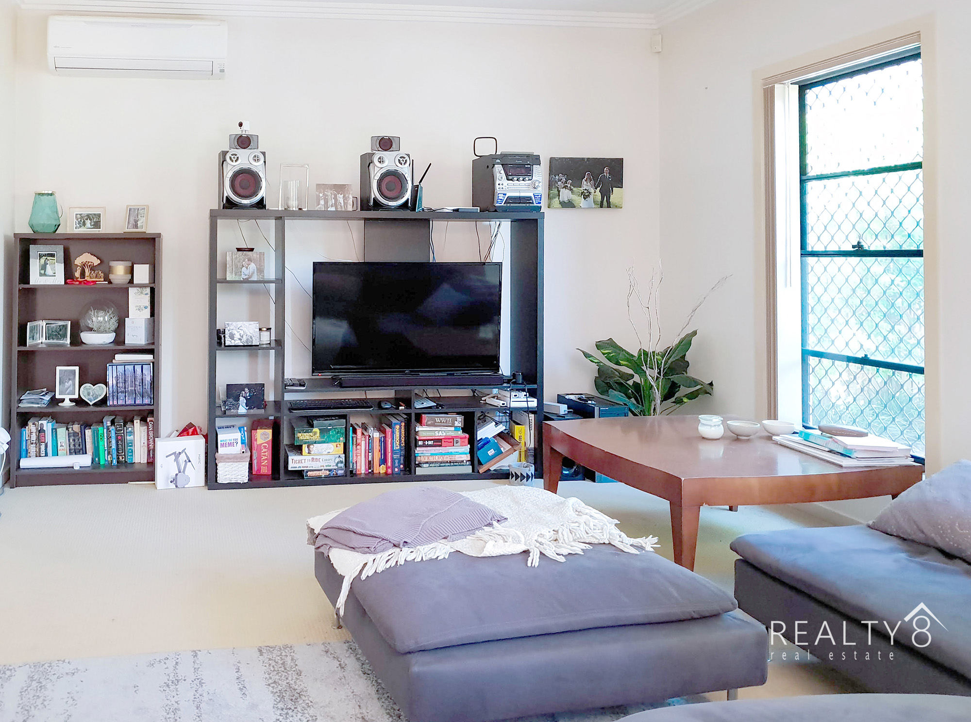 Modern 3 Bedroom Townhouse - Great Location