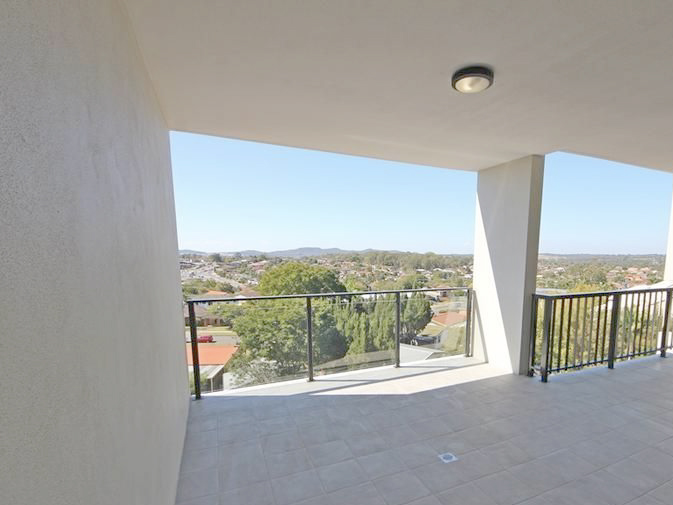 Modern 2 bedroom Executive Apartment - Upper Mount Gravatt