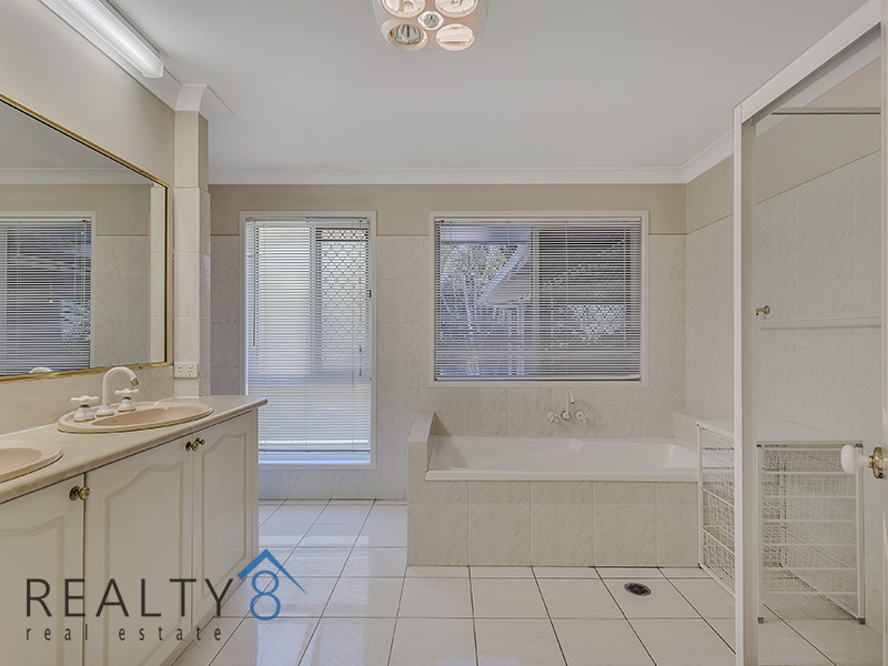 Huge Entertainer Home - Great location