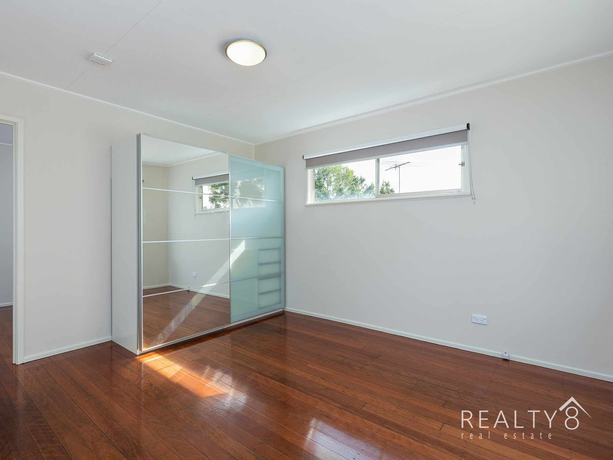 3 Bedroom Highset in Mansfield State High and Wishart SS Catchment