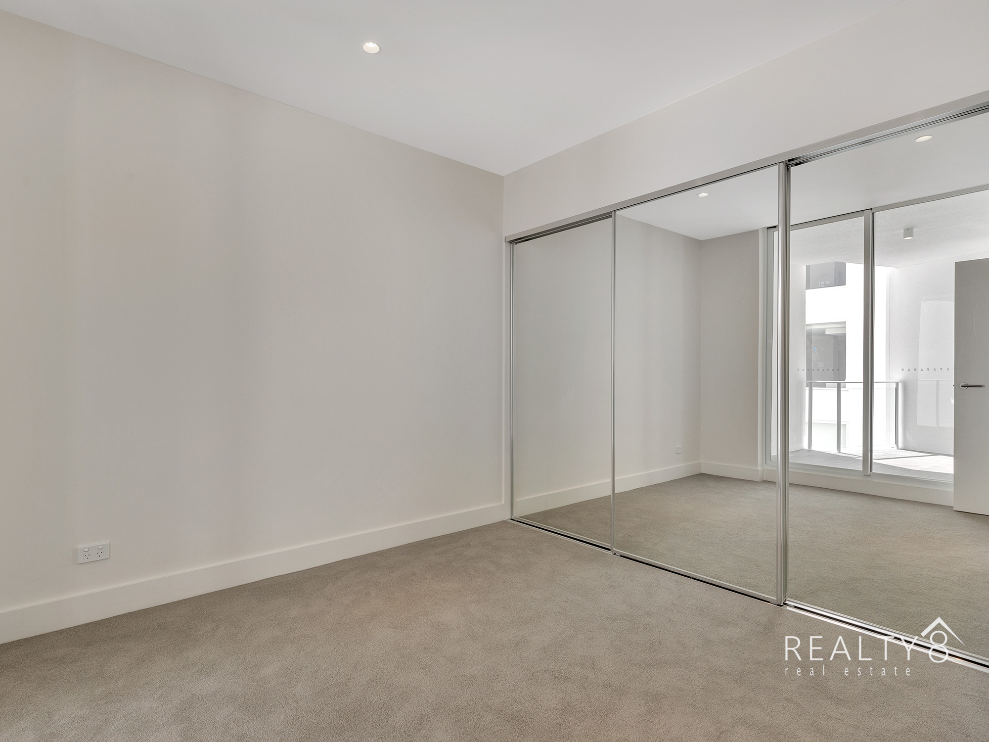 Executive Apartment in West End