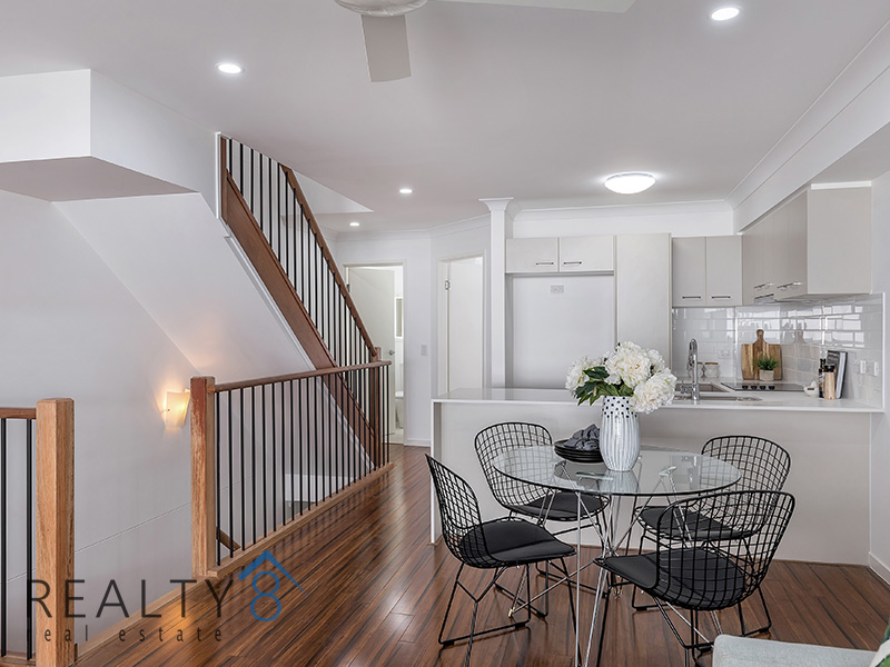 Executive Style Living - in the heart of Cannon Hill