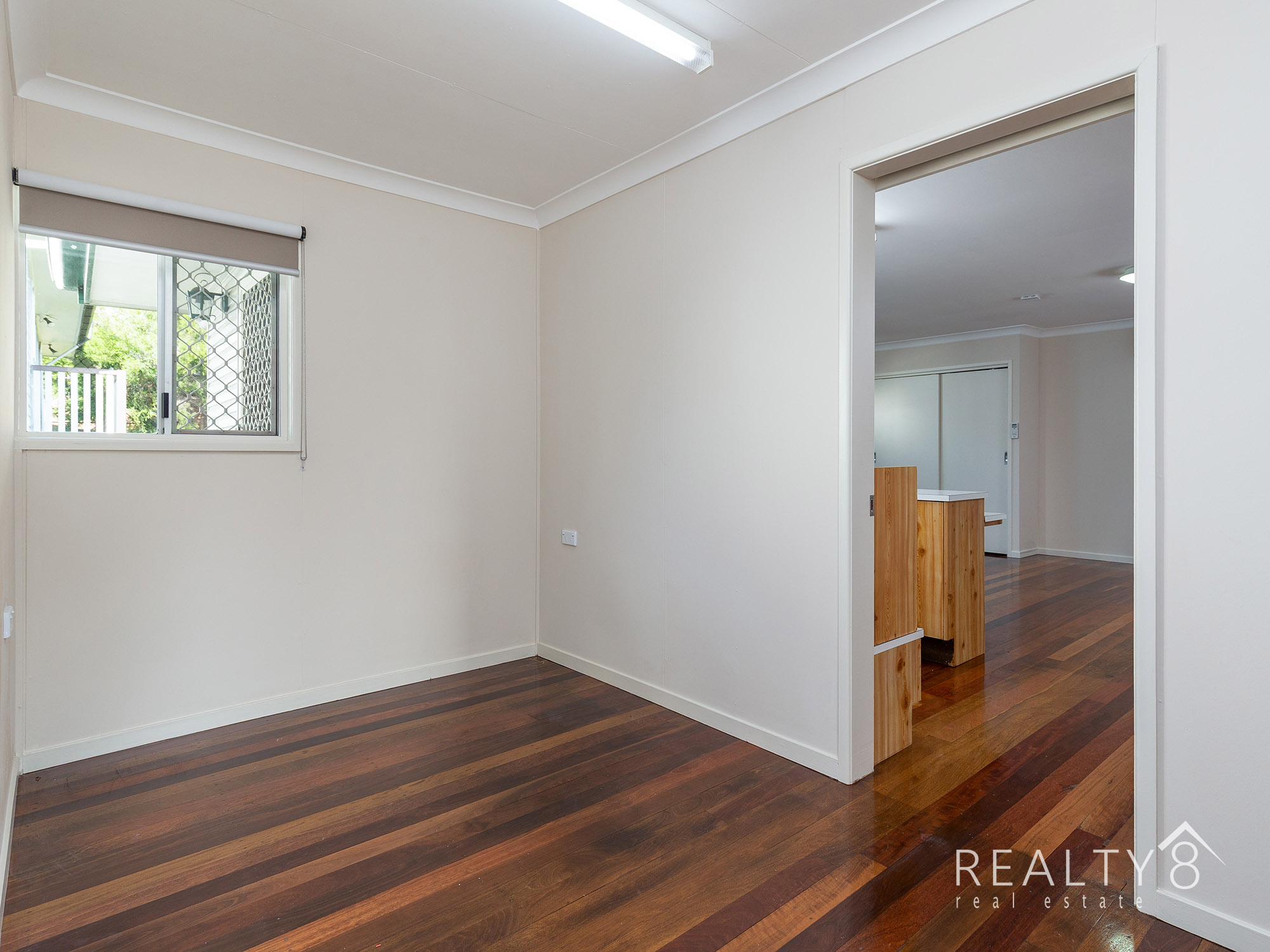3 Bedroom Highset in Mansfield State High and Wishart SS Catchment
