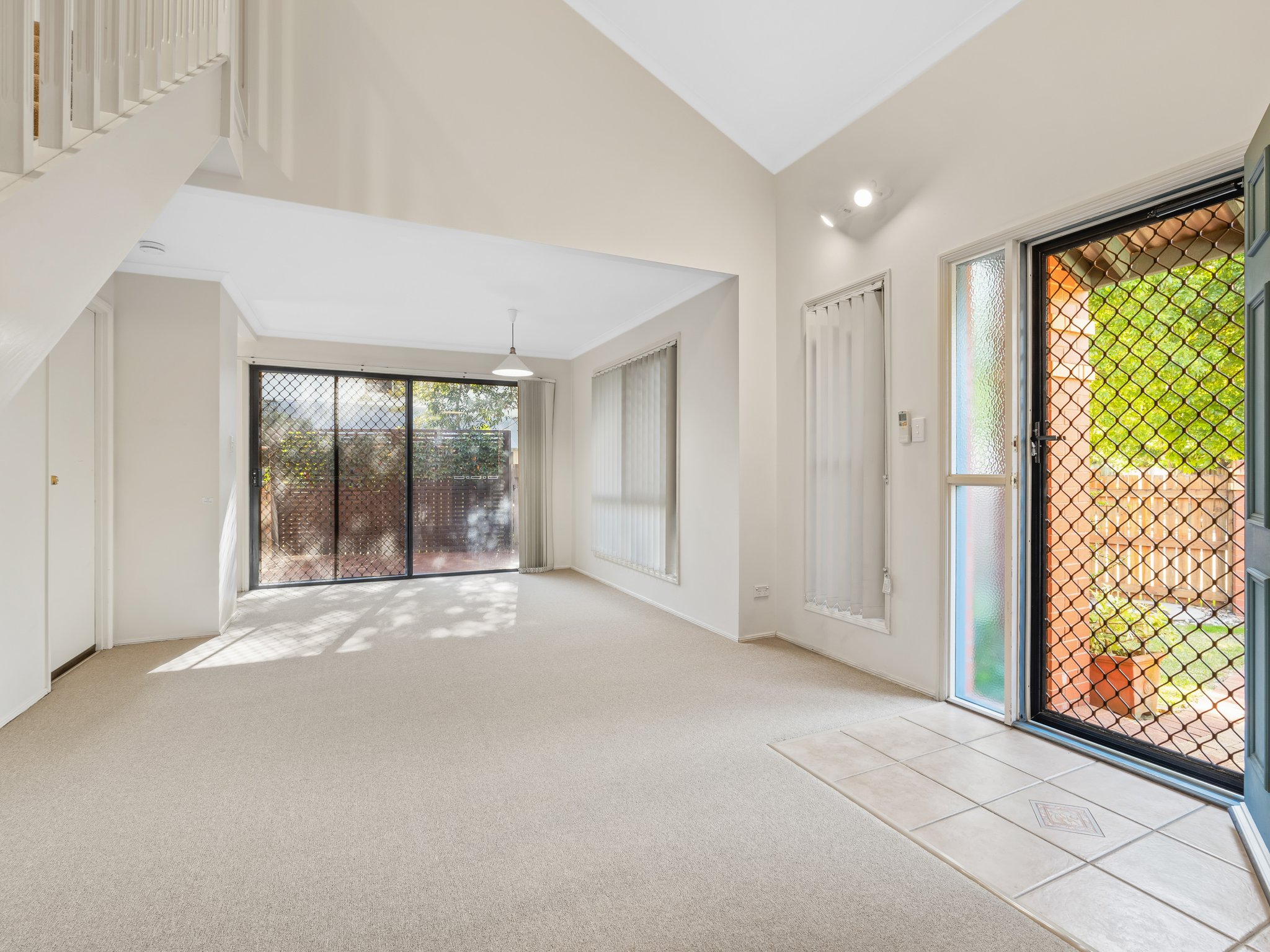 Spacious 2 bedroom Townhouse