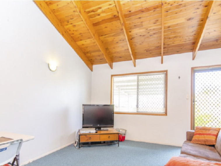Neat & Cosy Home in Convenient Rochedale South Location