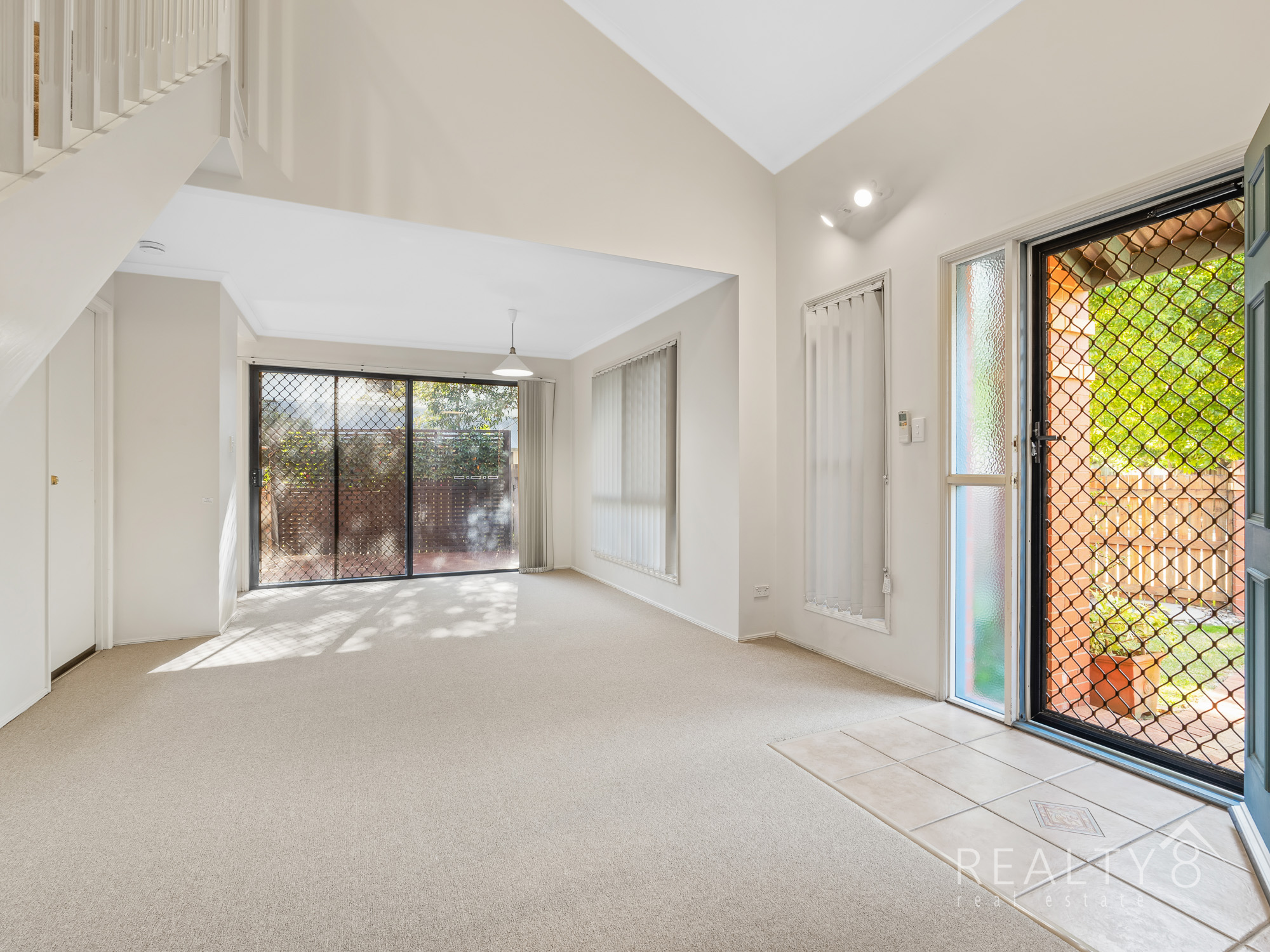 Spacious 2 bedroom Townhouse